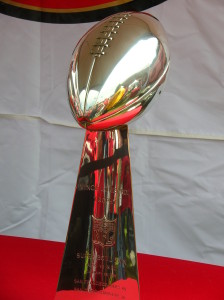 Super_Bowl_29_Vince_Lombardi_trophy_at_49ers_Family_Day_2009
